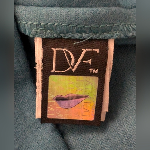 Diane Von Furstenberg Dress, Size 2 - Picture 5 of 8